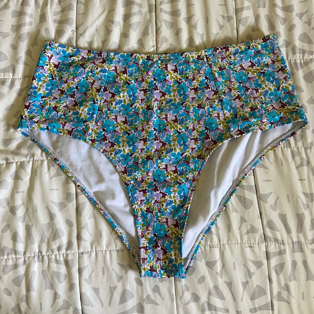 Xhilaration Floral Bikini Bottoms - Blue and Purple